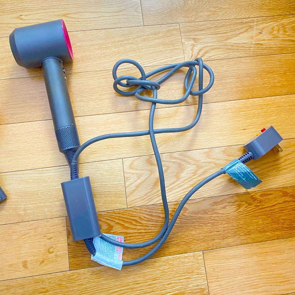 Dyson Blowdryer